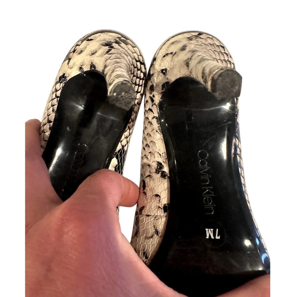 Calvin Klein Gayla Snake Skin Stiletto Pumps 3 1/2" Heel 7 - Picture 7 of 8